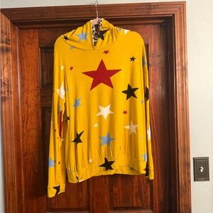 Star Patterned Yellow Short Sleeve Top